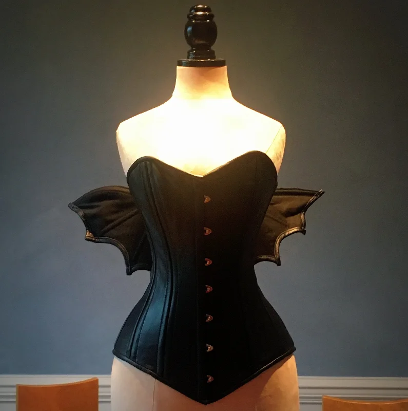 Corset for winter fashion-Black real leather corset with bat wings designed by Porcelain Panic, all steel boned